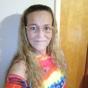 Meet your Posher, Iris